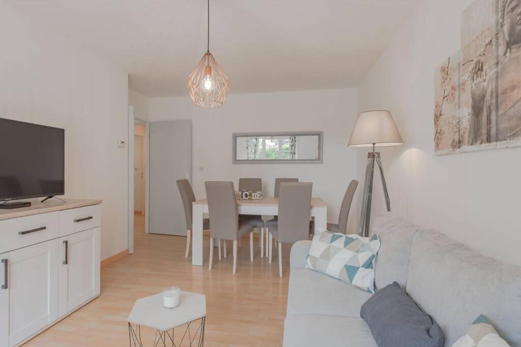 Garden Apartment Next To Disneyland Bussy-Saint-Georges Eksteriør billede